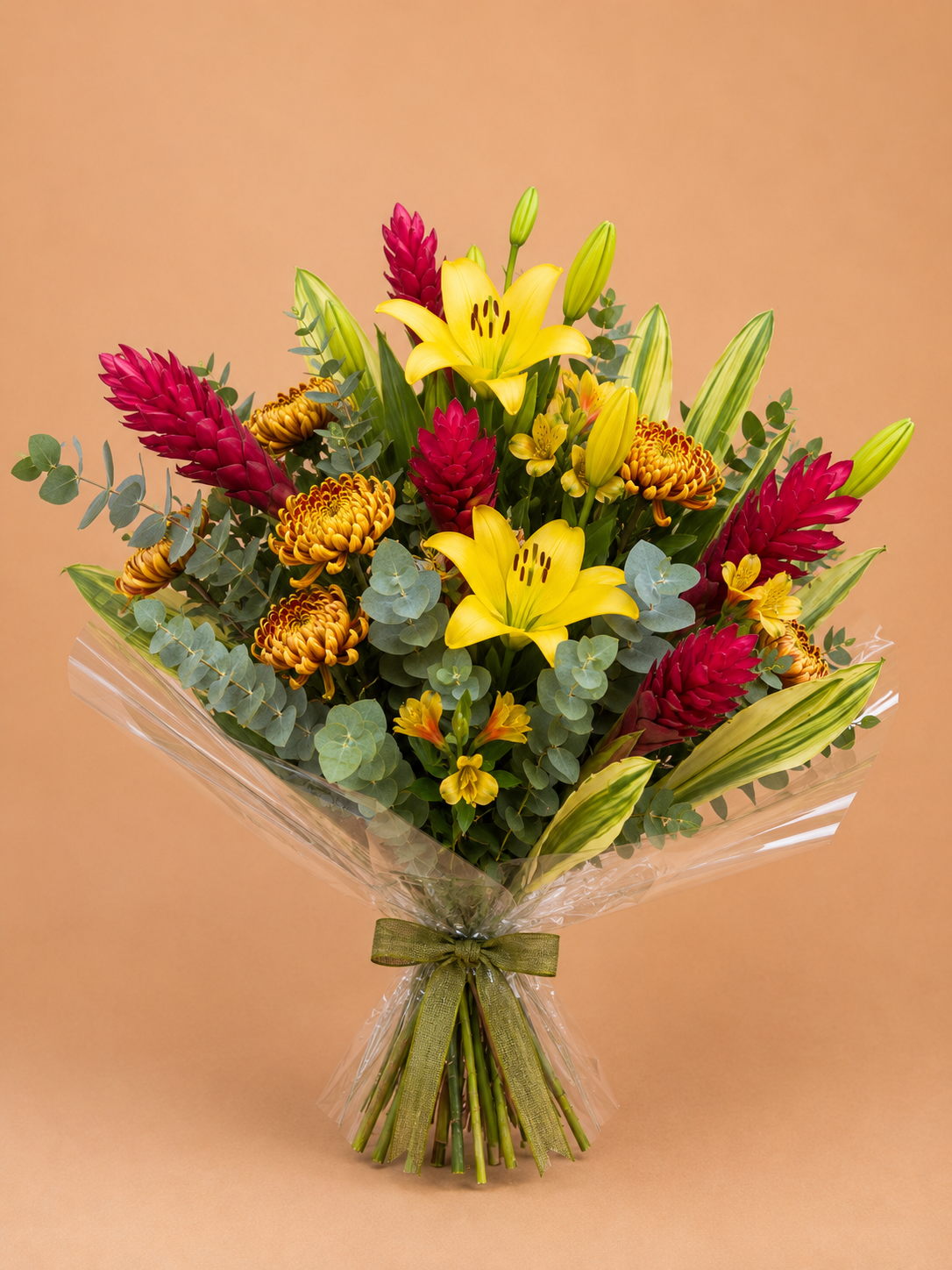 Buquê do Dia com lírios amarelos e flores vermelhas, tamanho G