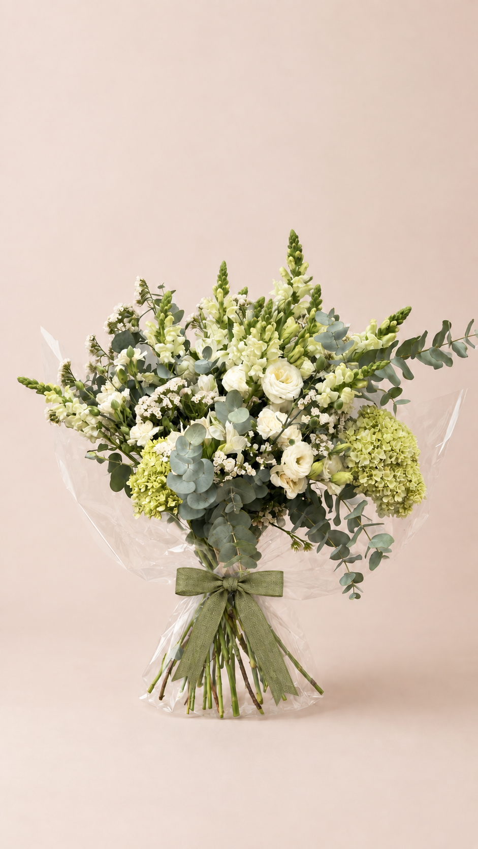 Buquê mix de flores brancas com folhagens, tamanho G