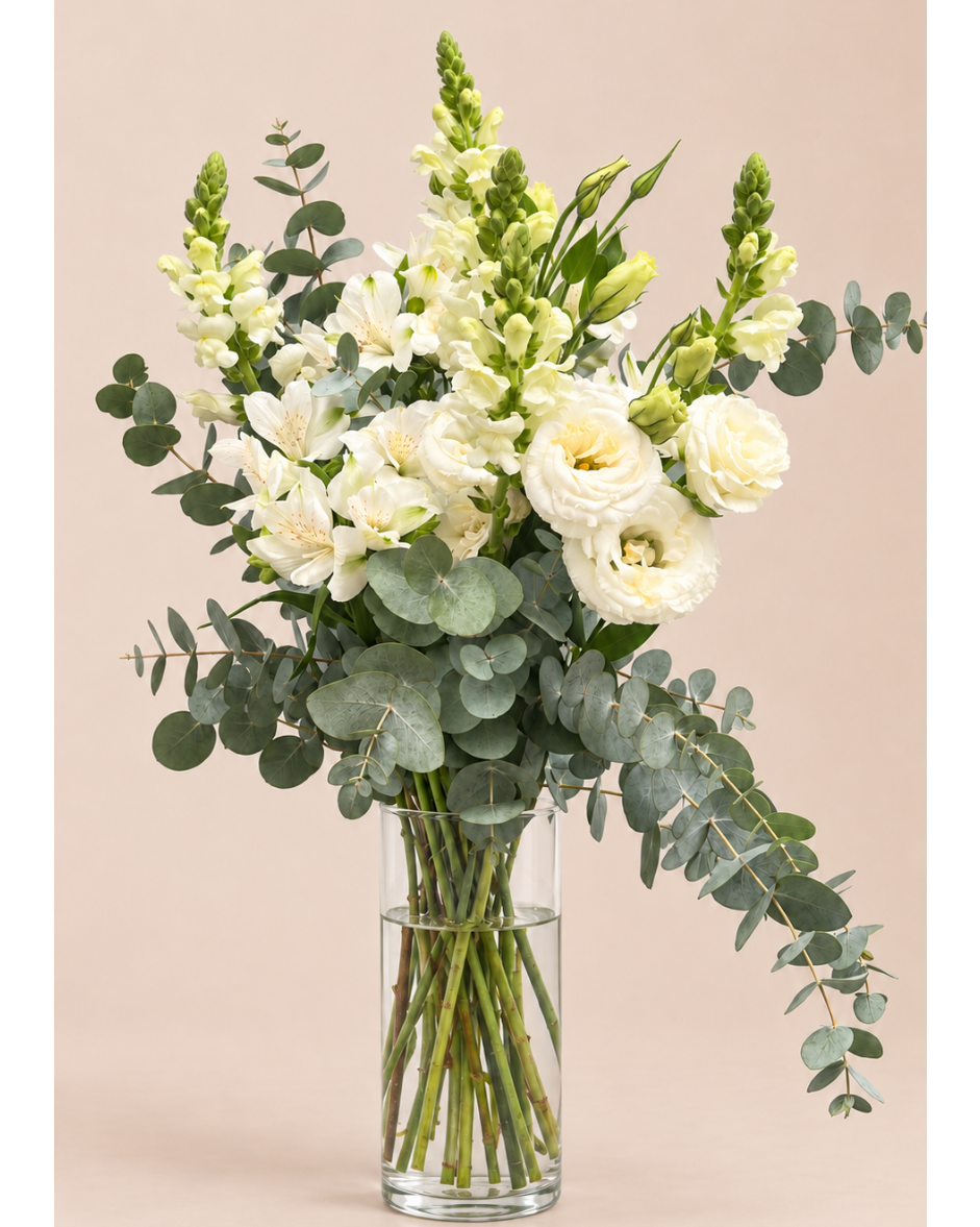 Arranjo mix de flores brancas em vaso de vidro, tamanho P